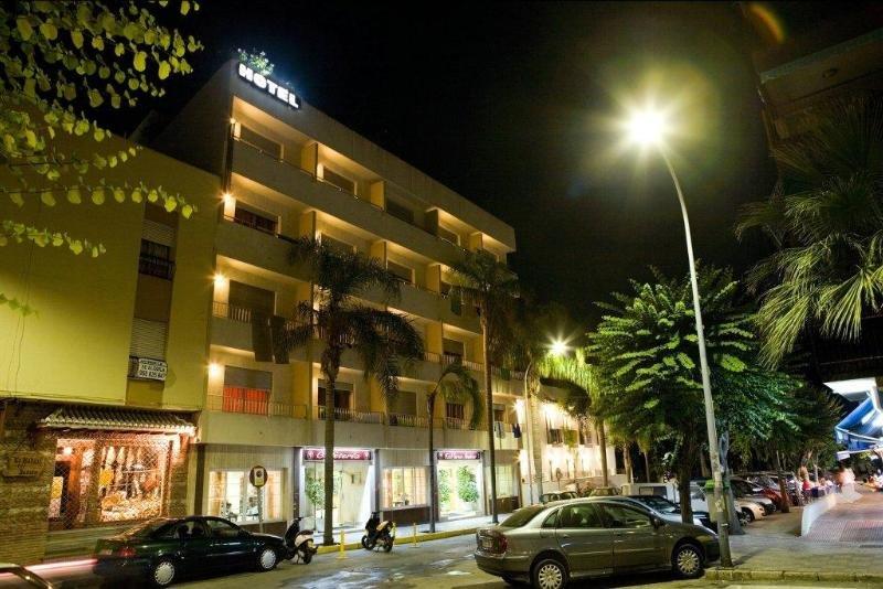 Hotel Olas De Almuñécar Kültér fotó