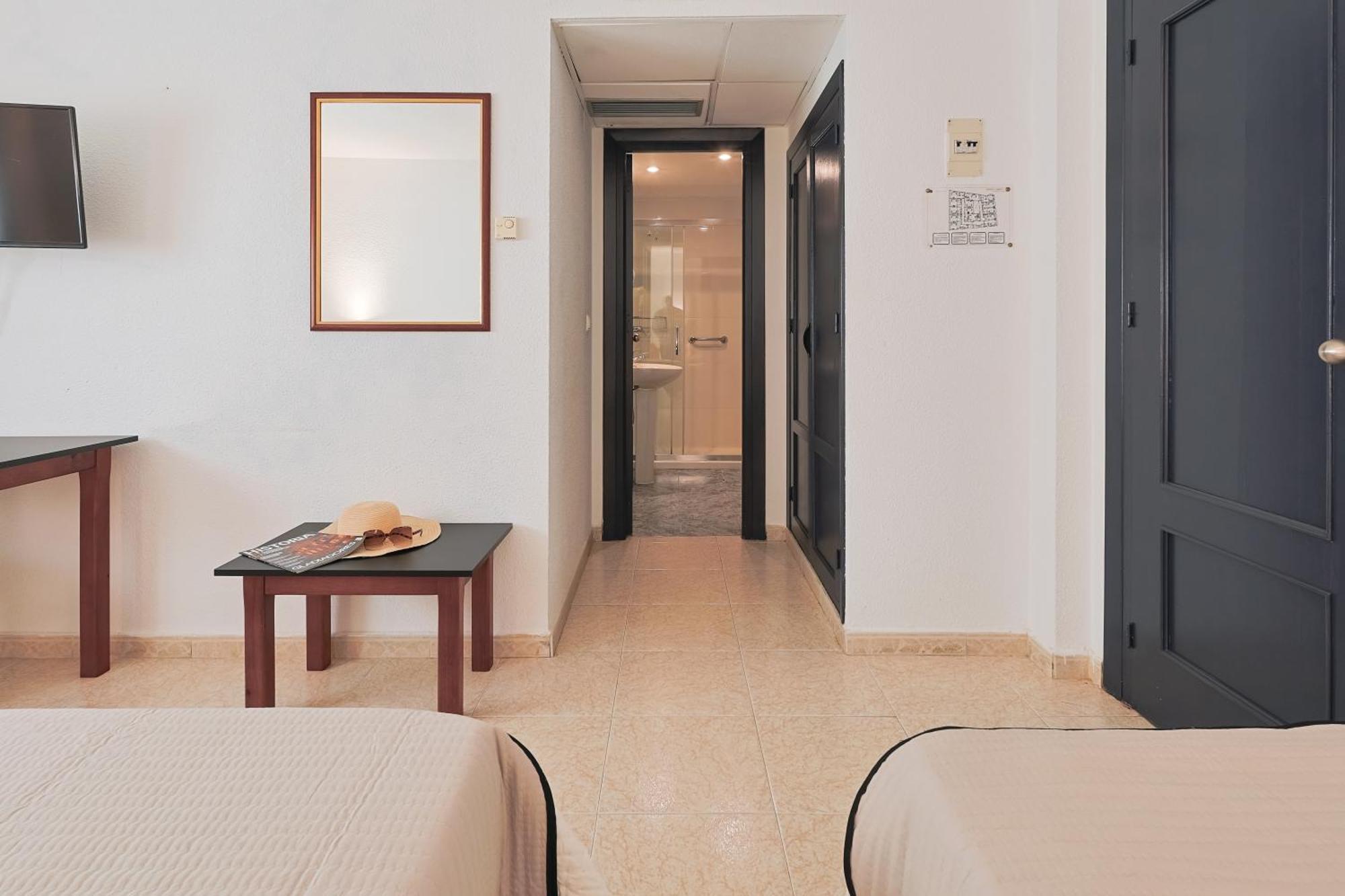 Hotel Olas De Almuñécar Kültér fotó