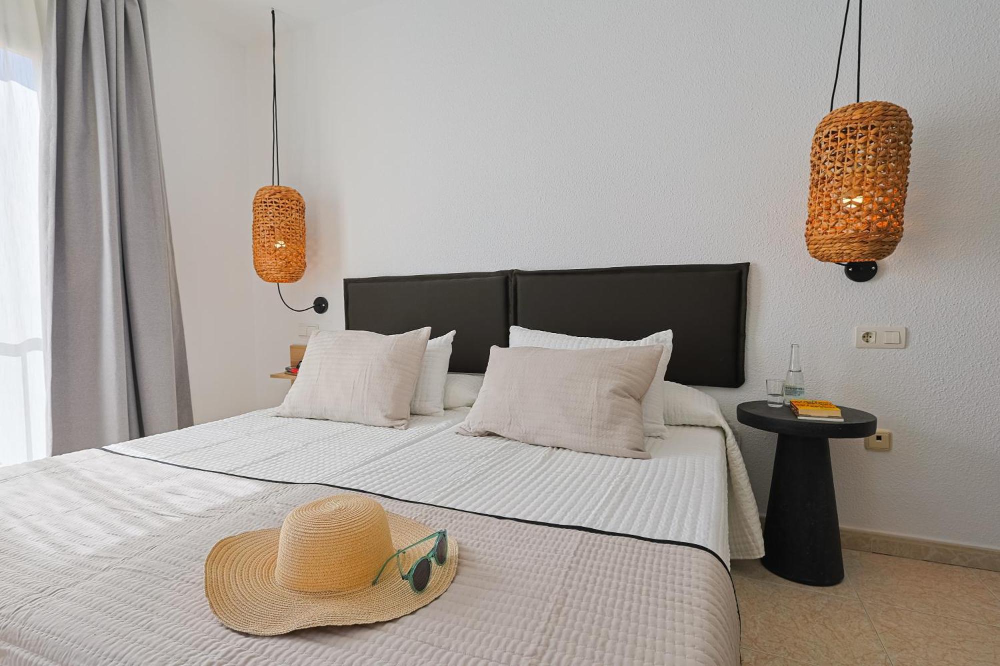 Hotel Olas De Almuñécar Kültér fotó