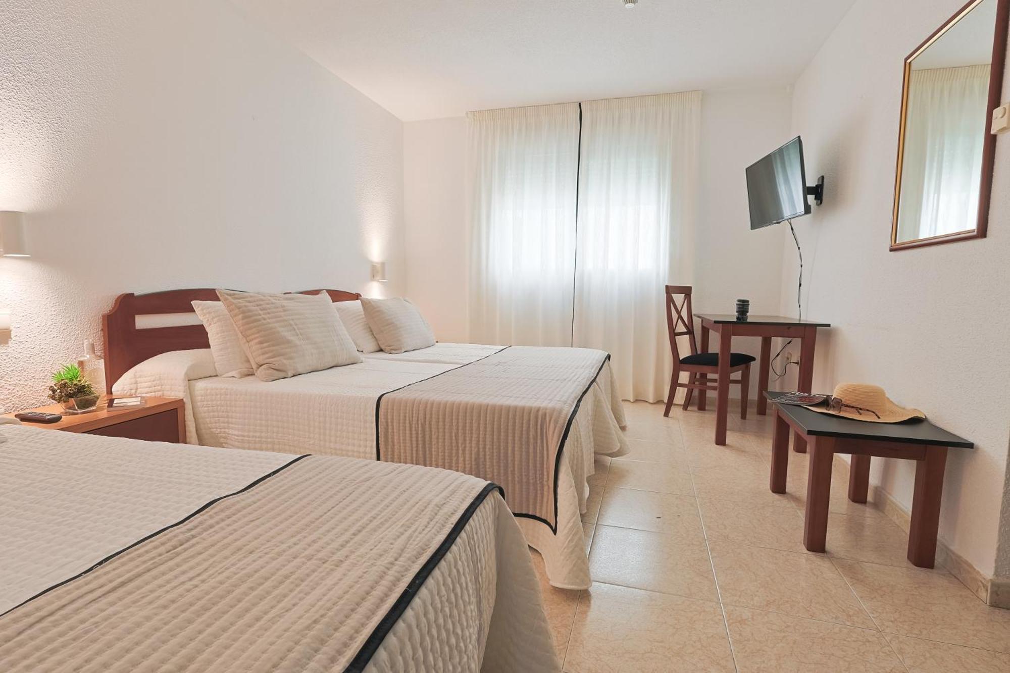 Hotel Olas De Almuñécar Kültér fotó