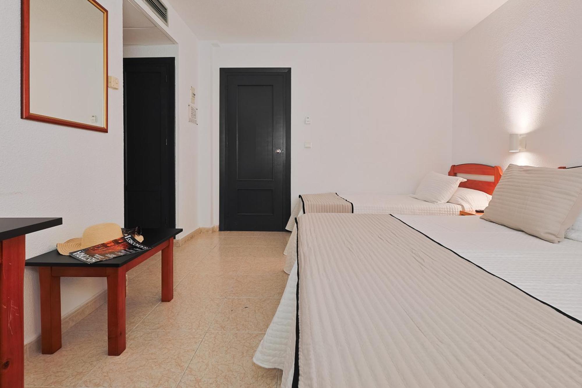 Hotel Olas De Almuñécar Kültér fotó