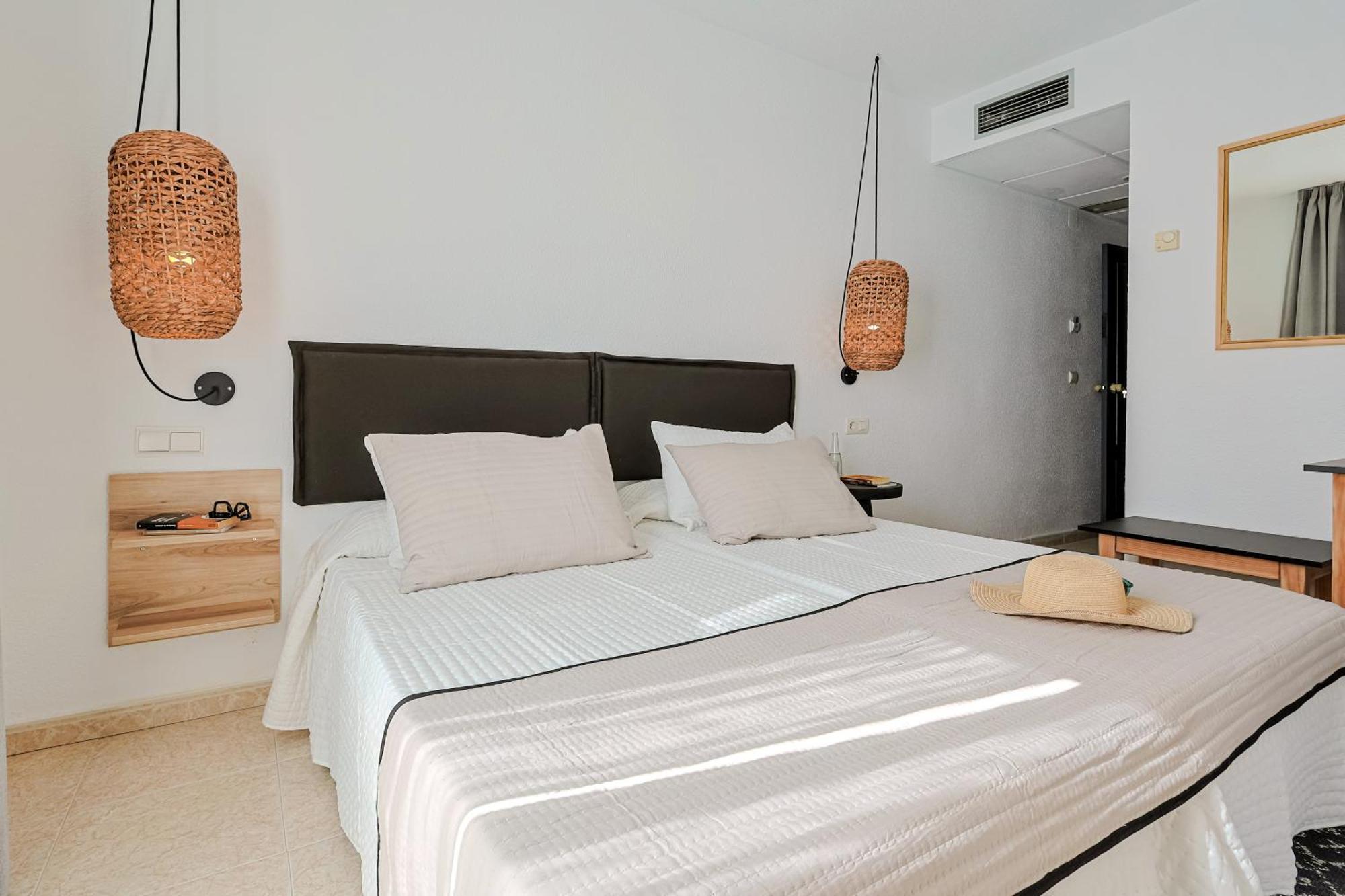 Hotel Olas De Almuñécar Kültér fotó