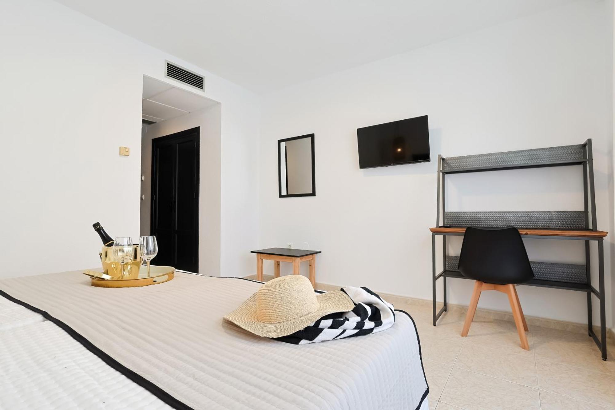 Hotel Olas De Almuñécar Kültér fotó